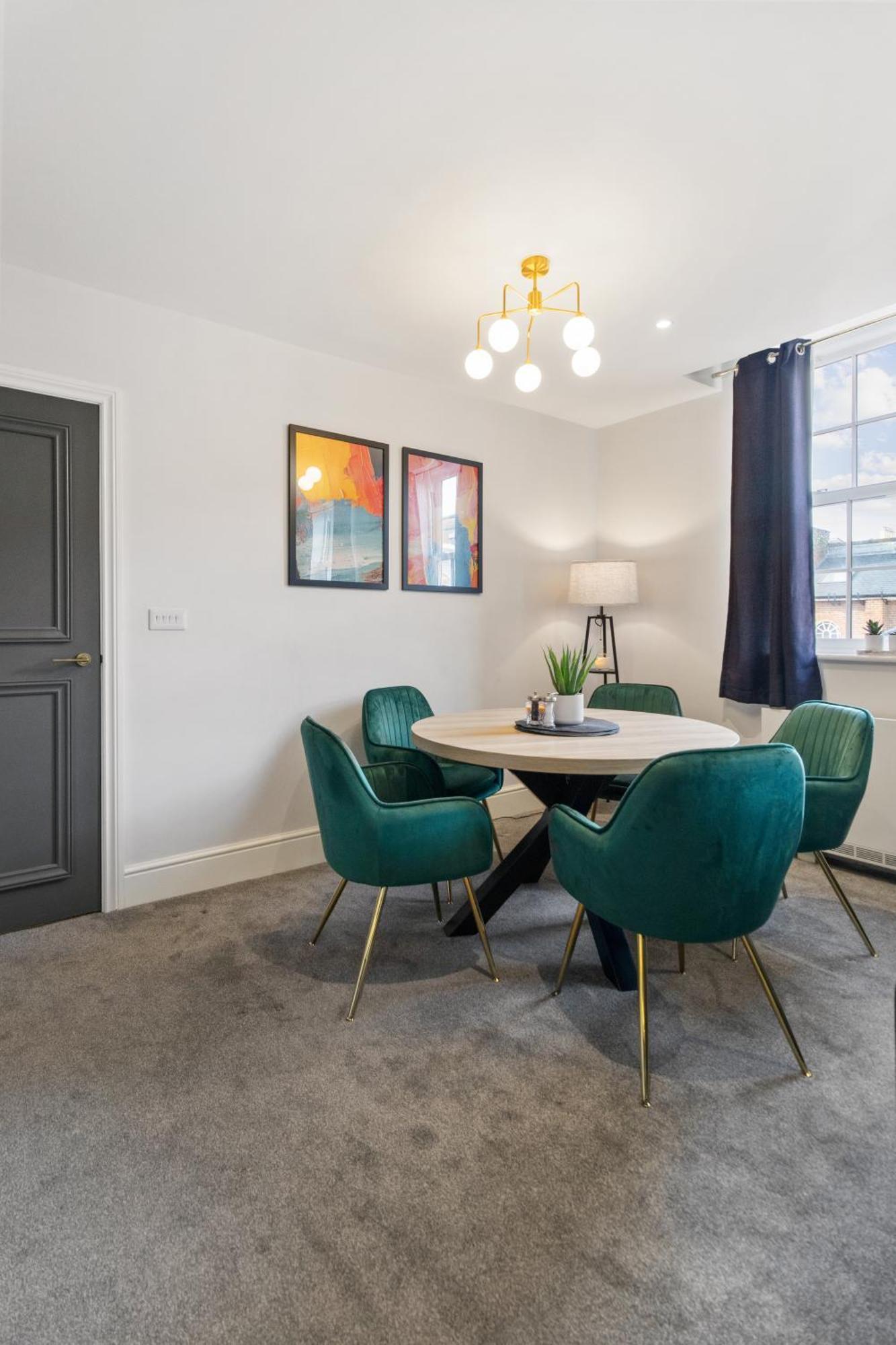 Whiskawaystays - Victoria House - Apartment 4 วุร์สเตอร์ ภายนอก รูปภาพ
